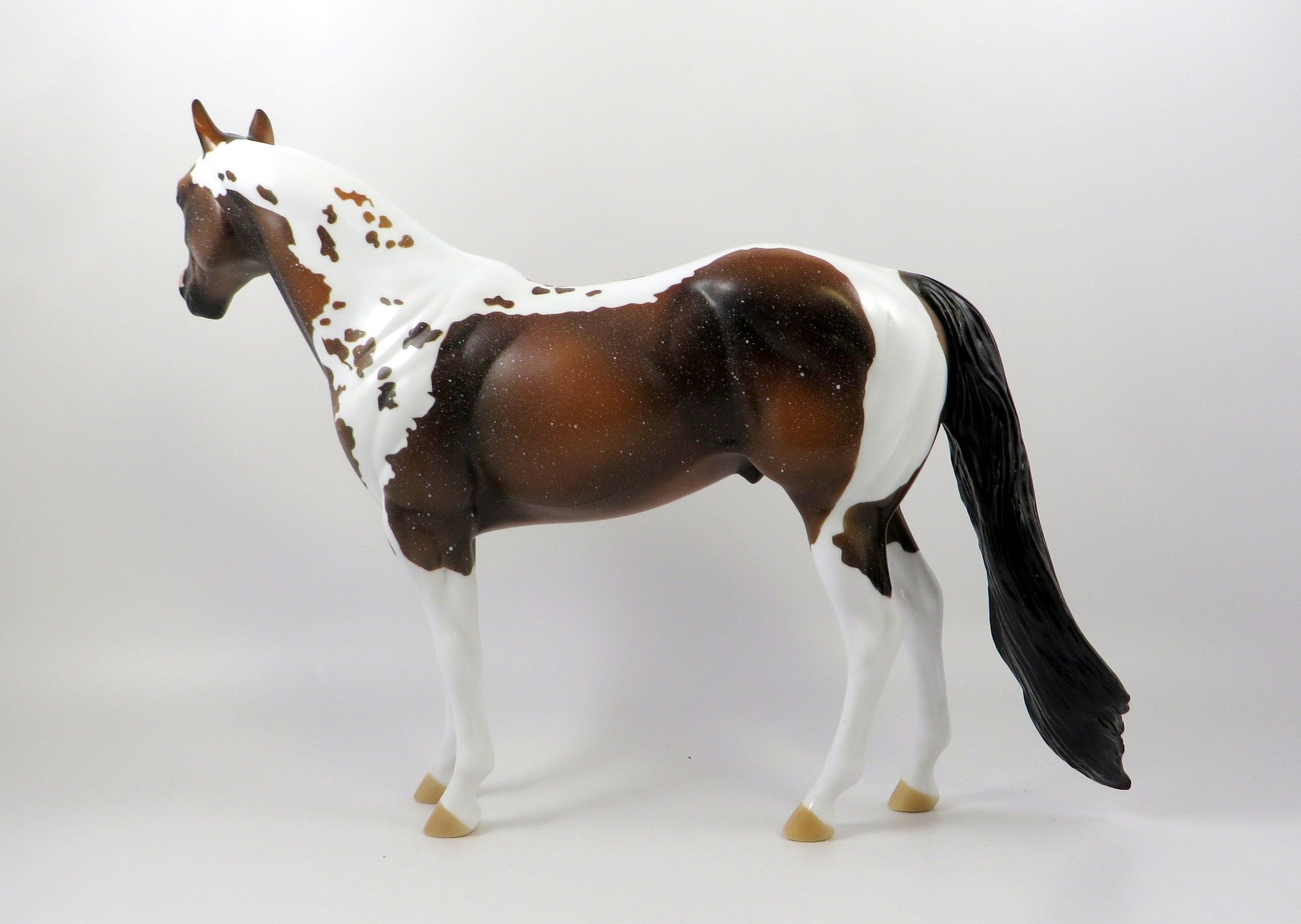 BUSTA RHYMES-OOAK BAY PAINT ISH MODEL HORSE 7/26/19