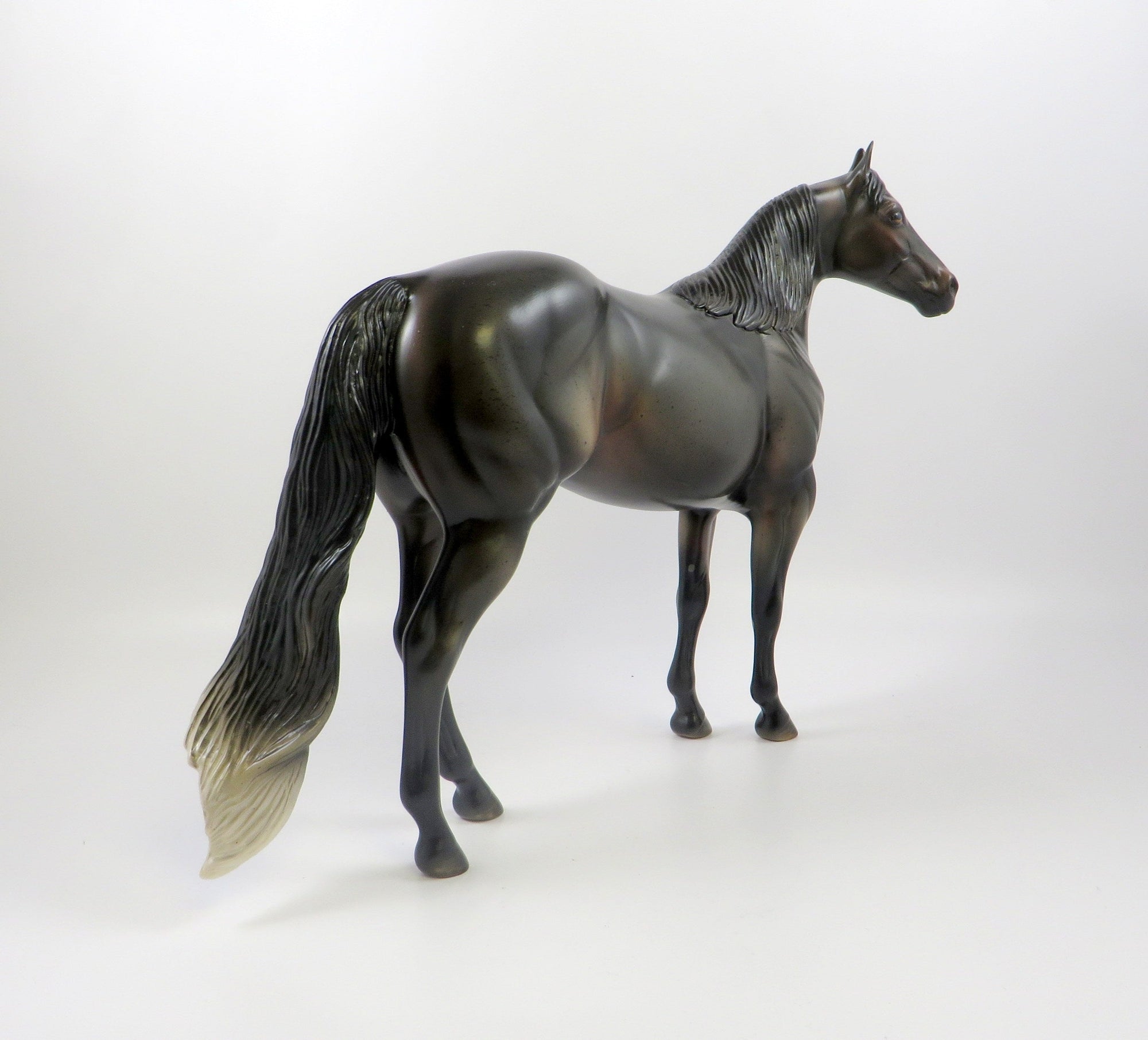 WALKING THUNDER-OOAK BAY ROAN ISH MODEL HORSE 7/25/19