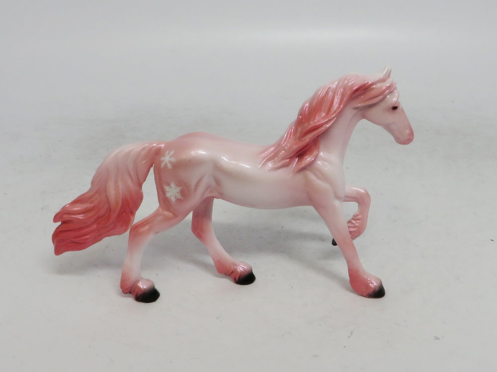 NICOLA- OOAK CHRISTMAS DECORATOR WHS 2018