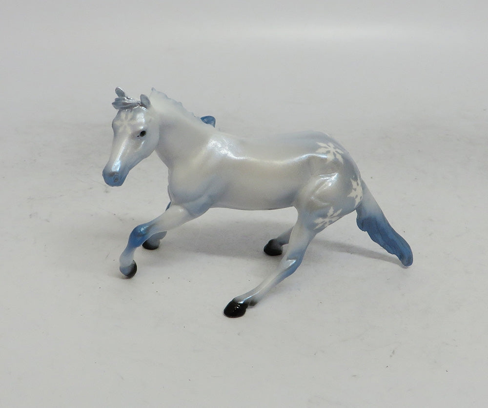 MARSHMALLOW - OOAK CHIP CHRISTMAS DECORATOR WHS 2018