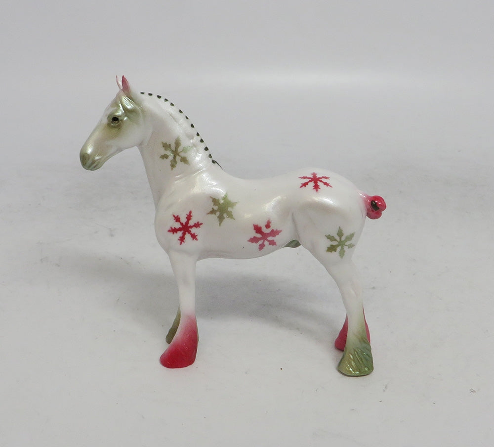 VIXEN - OOAK DRAFT CHIP CHRISTMAS DECORATOR WHS 2018