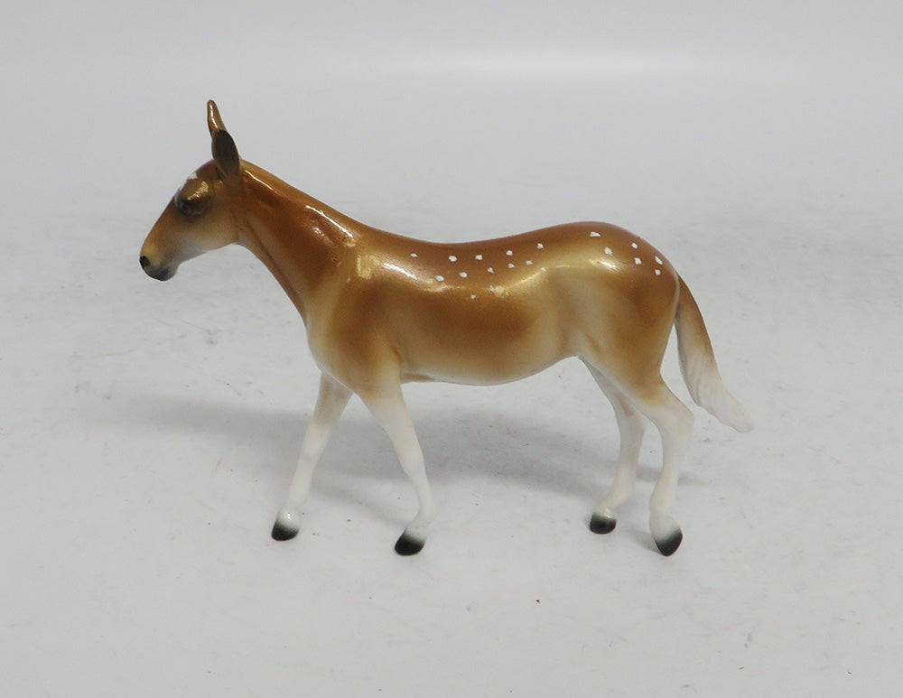 TWINKLE - OOAK MULE CHIP CHRISTMAS DECORATOR WHS 2018