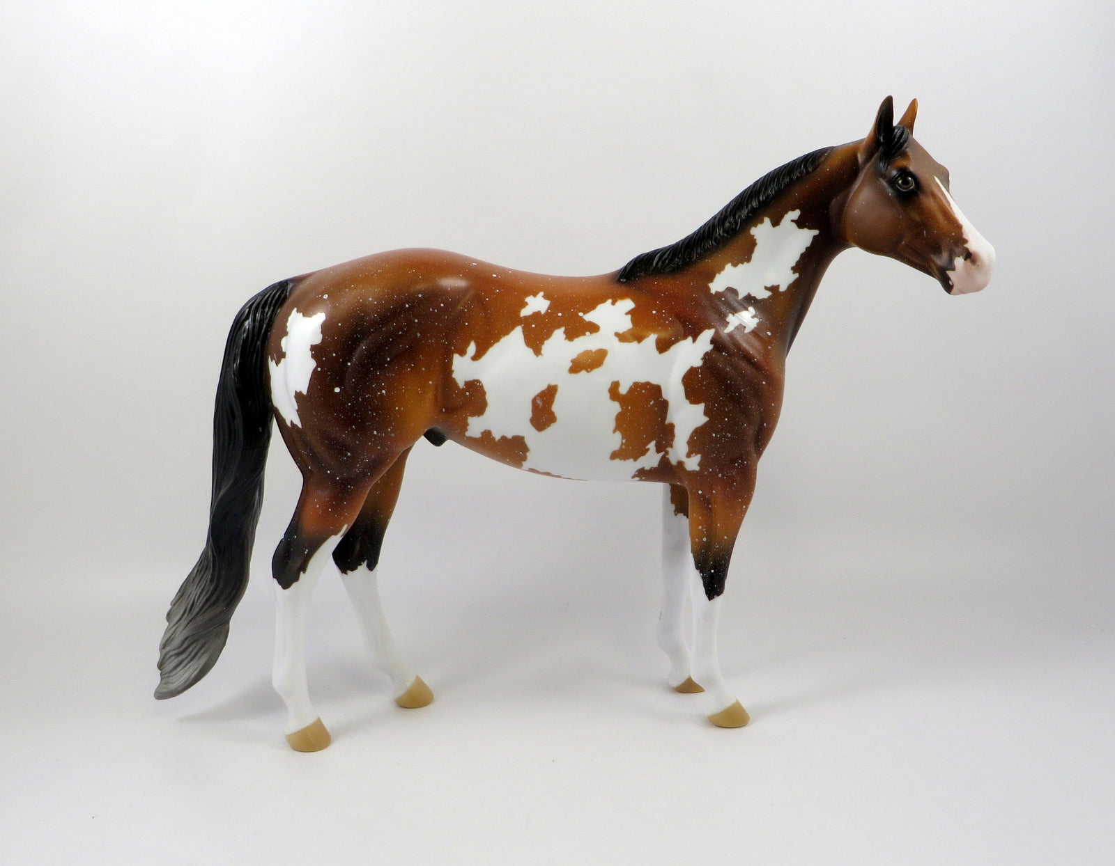 EASY E-OOAK BAY PAINT ISH MODEL HORSE 7/26/19