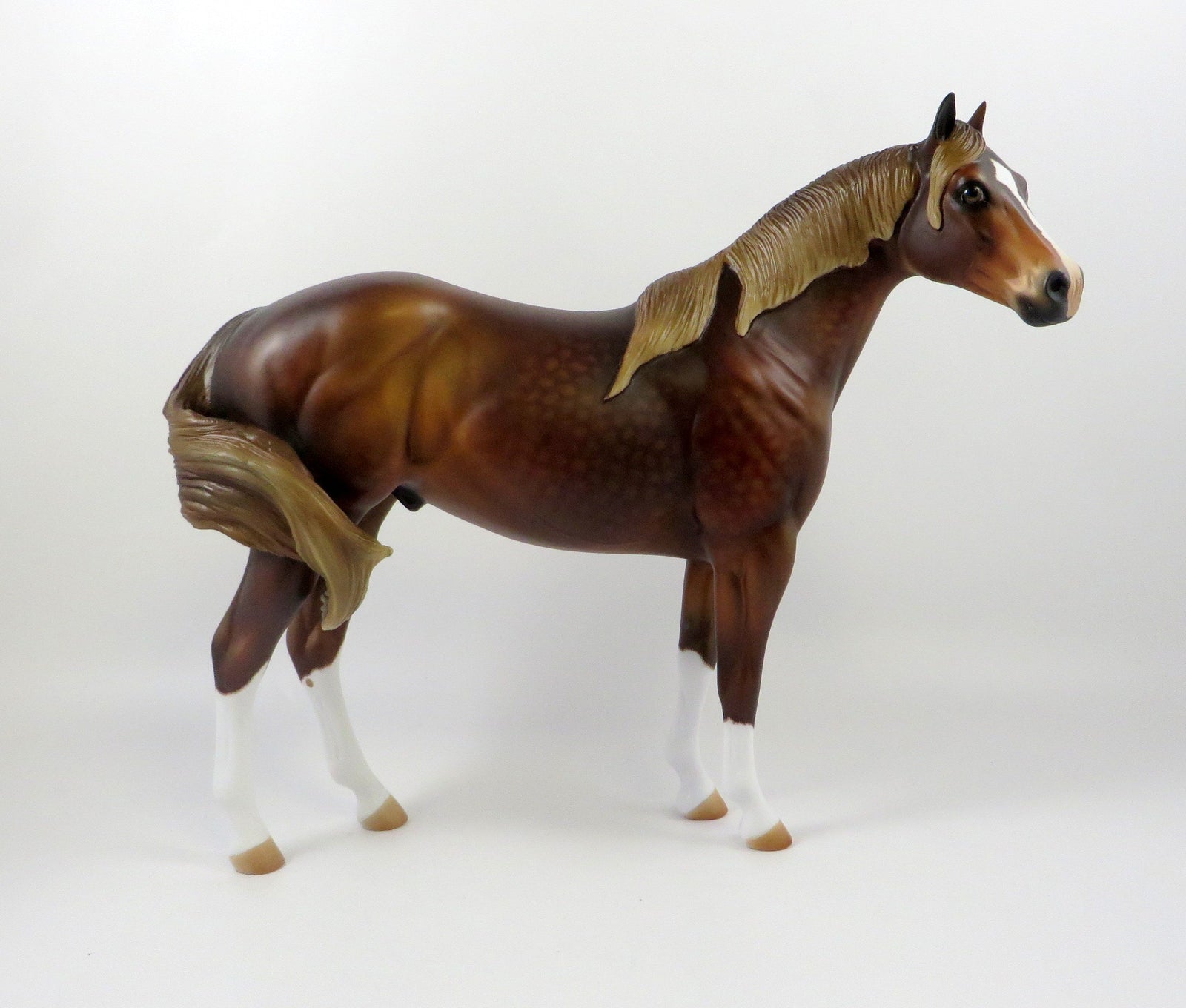 HOW ABOUT THIS COWBOY-OOAK DAPPLE CHESTNUT ISH MODEL HORSE 7/26/19
