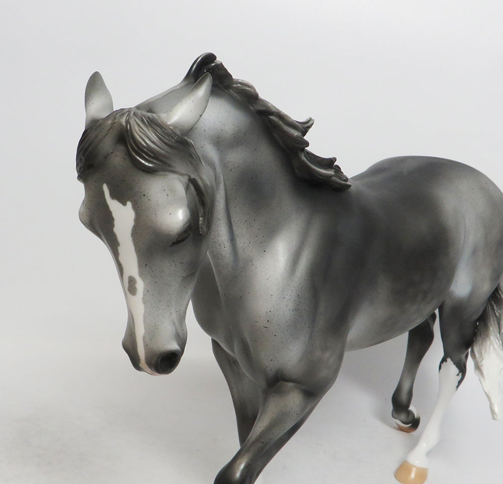 COAL-OOAK DAPPLE GREYTHOROUGHBRED MODEL HORSE WHS 2018