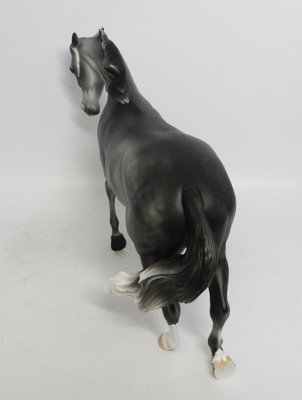 COAL-OOAK DAPPLE GREYTHOROUGHBRED MODEL HORSE WHS 2018