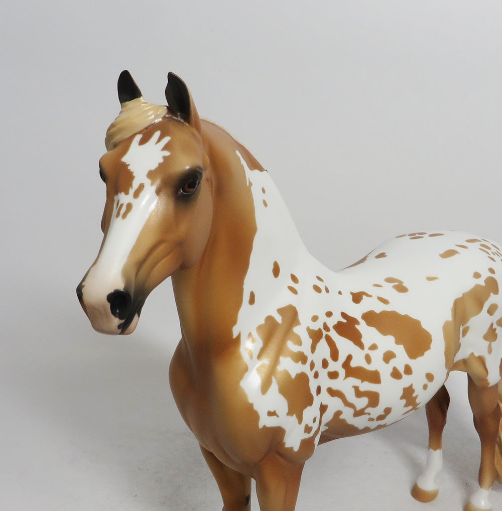 SPRITZ-OOAK PALOMINO PINTO MORGAN  MODEL HORSE WHS 2018