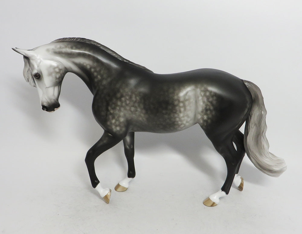 CLARENCE-OOAK DAPPLE GREY THOROUGHBRED MODEL HORSE BY SHERYL LEISURE WHS 2018