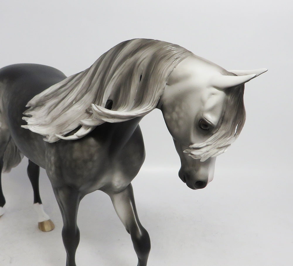 CLARENCE-OOAK DAPPLE GREY THOROUGHBRED MODEL HORSE BY SHERYL LEISURE WHS 2018