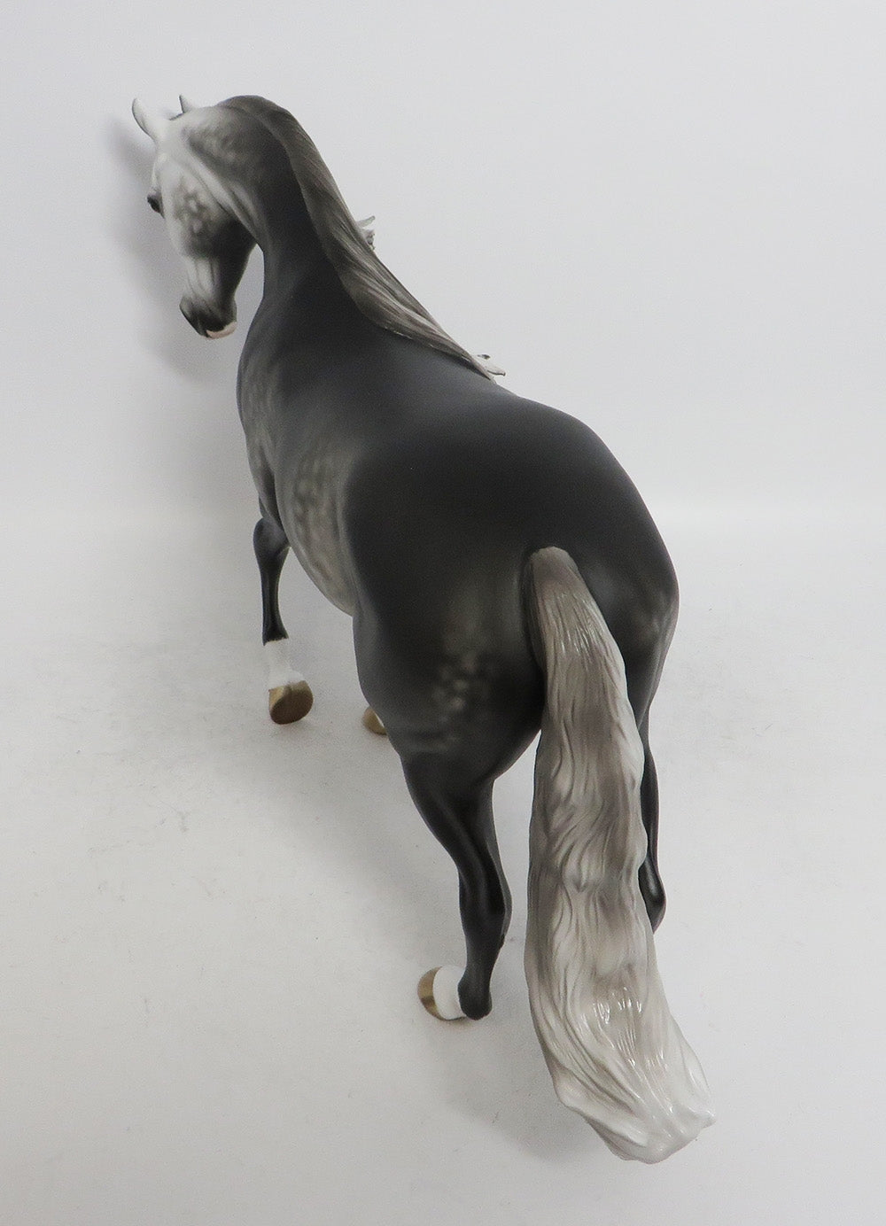 CLARENCE-OOAK DAPPLE GREY THOROUGHBRED MODEL HORSE BY SHERYL LEISURE WHS 2018