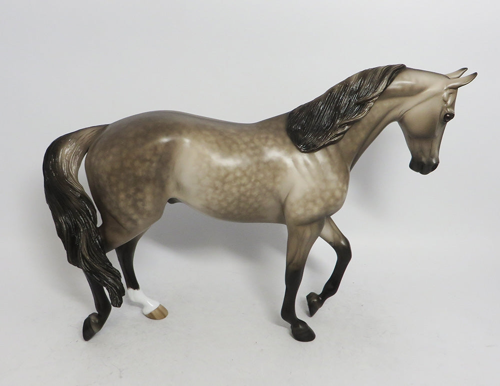 MR. POTTER- OOAK DAPPLED BUCKSKIN THOROUGHBRED BY SHERYL LEISURE