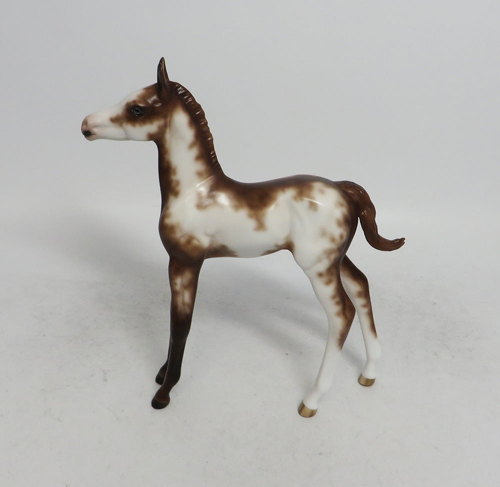 JUDY-OOAK CHESTNUT SABINO FOAL MODEL HORSE BY SHERYL LEISURE WHS 2018