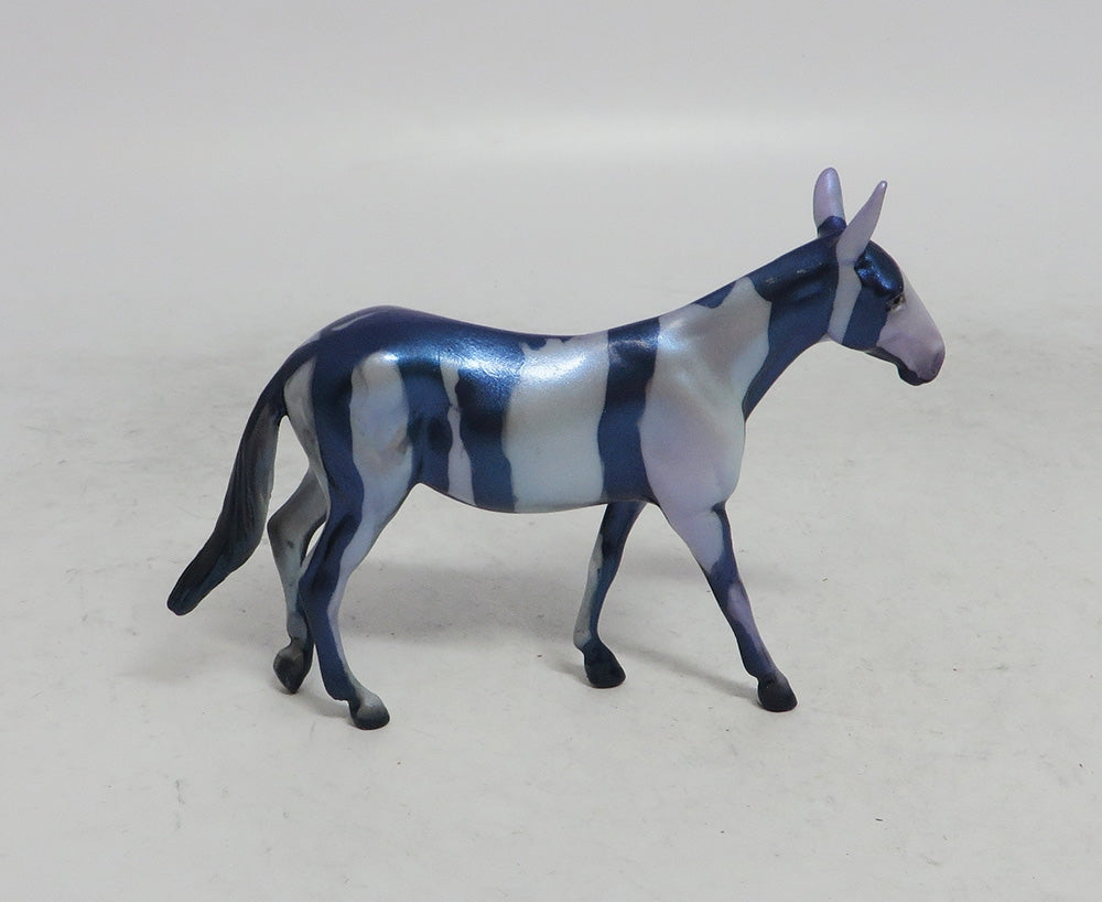 SNOW FALL- OOAK BLUE MULE HOLIDAY DECORATOR WHS 2018 BY JULIE KEIM
