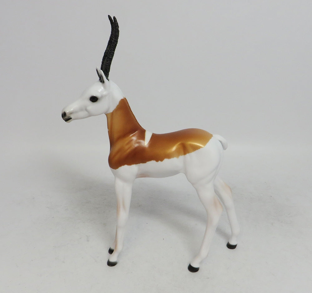 JEZELLE- LE- 15 PROGHORN CHRSTMAS DECORATORS WHS 2018