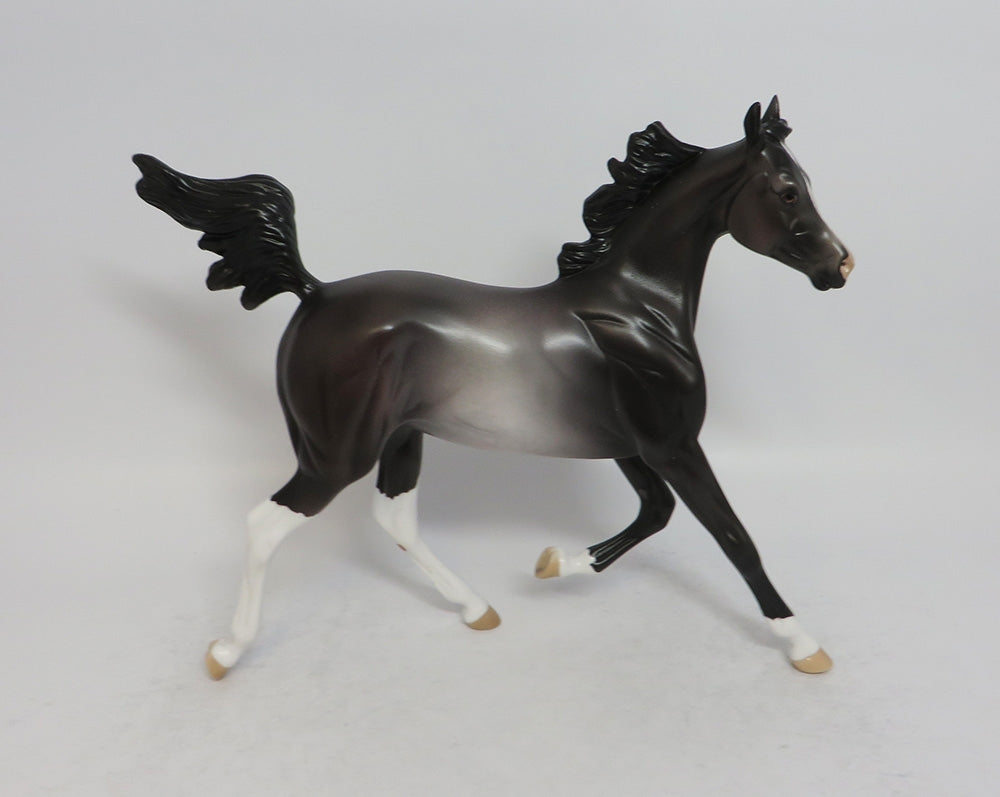 AZBO - OOAK LIVER CHESTNUT YEARLING MODEL HORSE MW2018