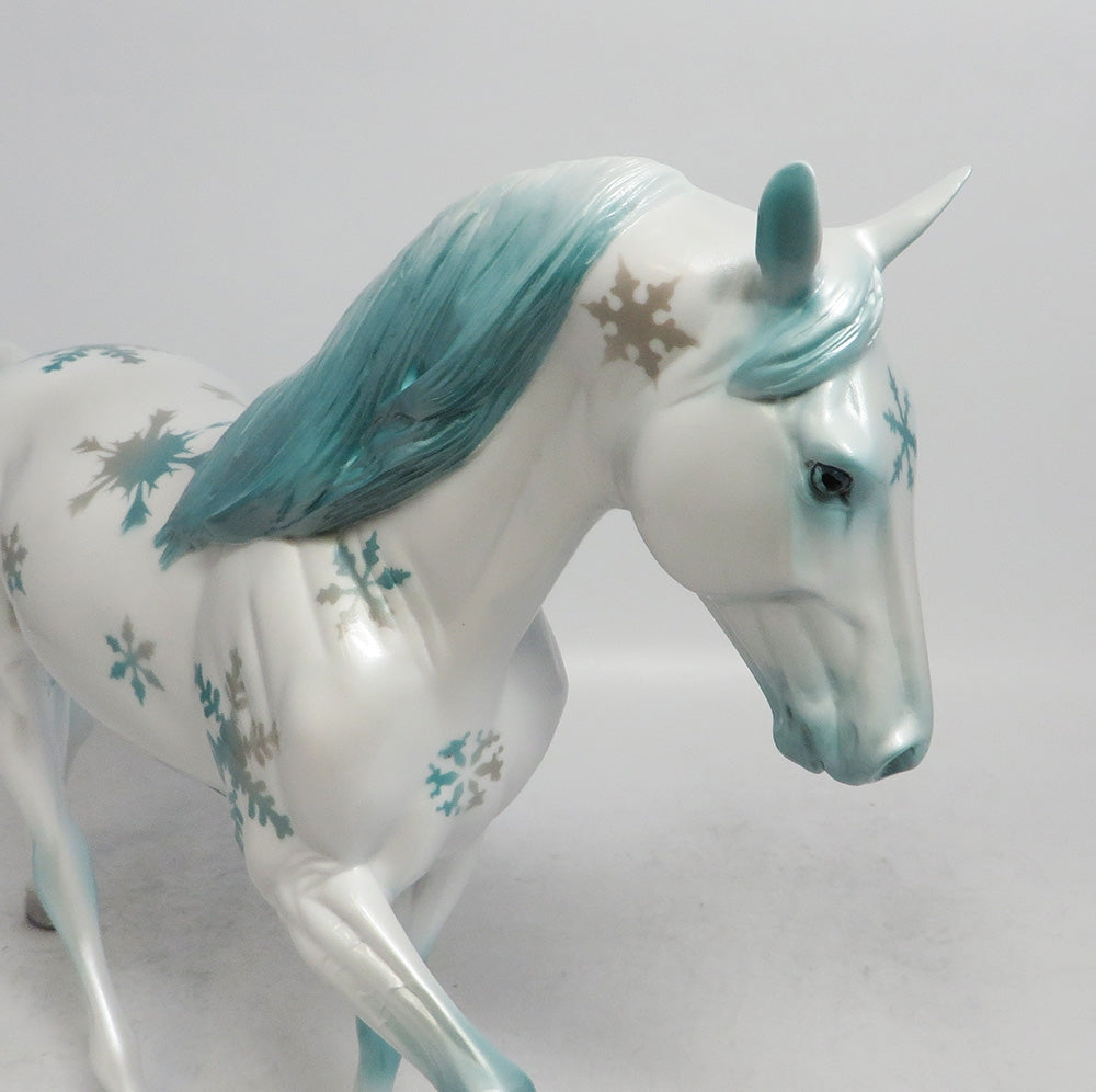BEAUTIFUL SIGHT- OOAK SNOWFLAKE TWH BY AUDREY DIXION WHS 2018