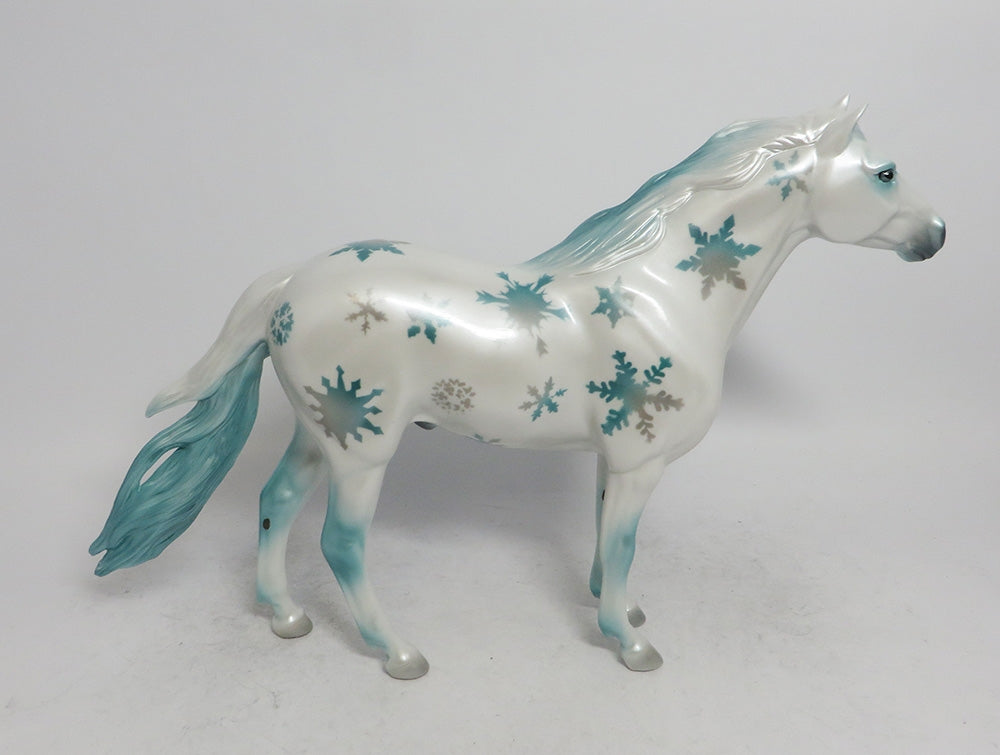 ESKIMO KISSES-OOAK SNOWFLAKE MUSTANG WHS 2018