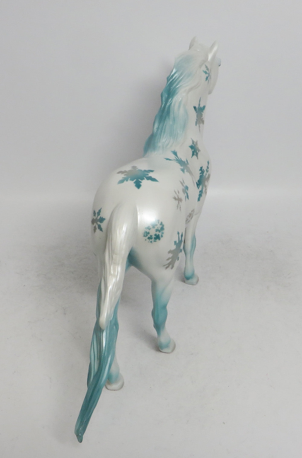 ESKIMO KISSES-OOAK SNOWFLAKE MUSTANG WHS 2018