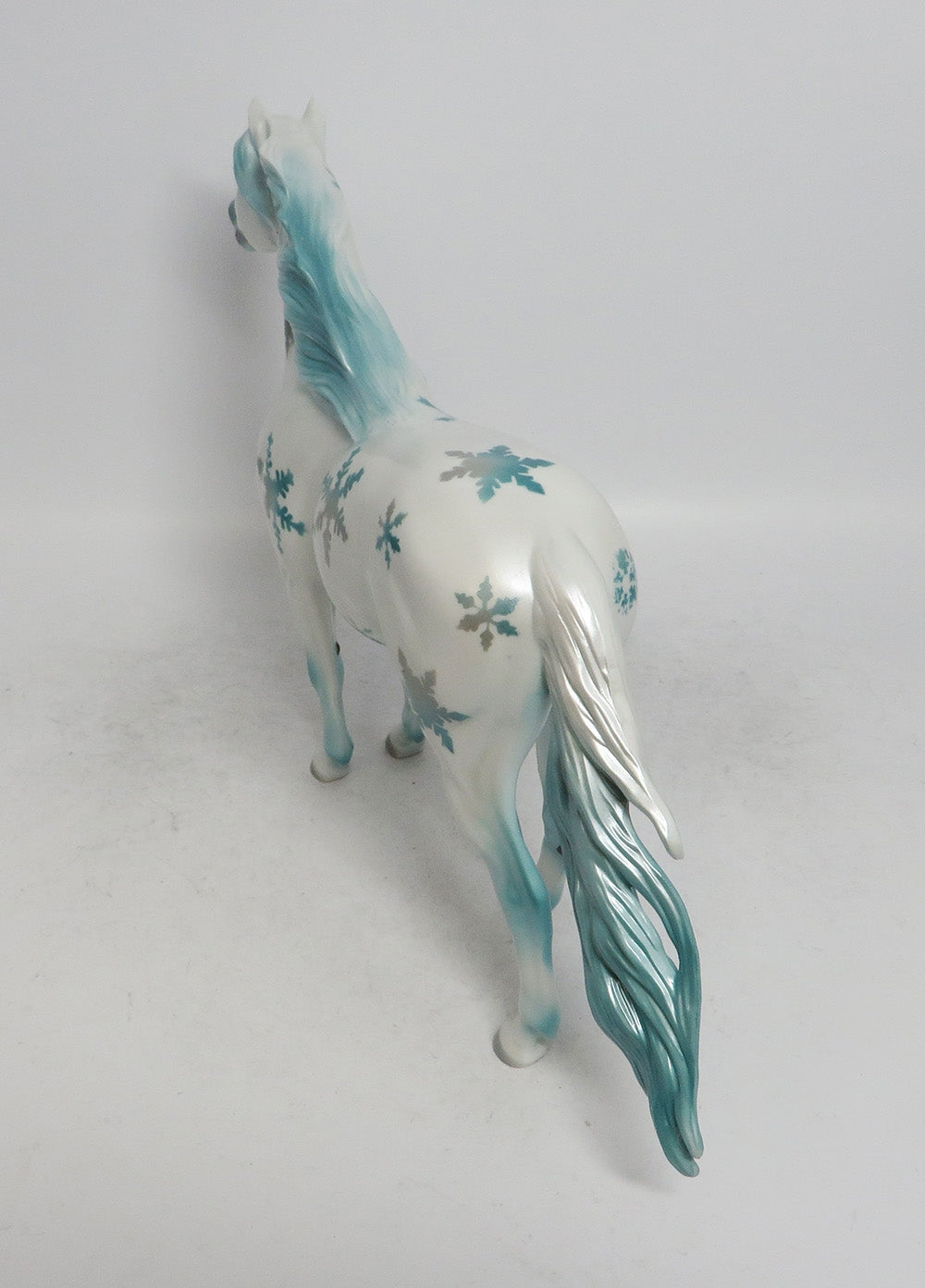 ESKIMO KISSES-OOAK SNOWFLAKE MUSTANG WHS 2018