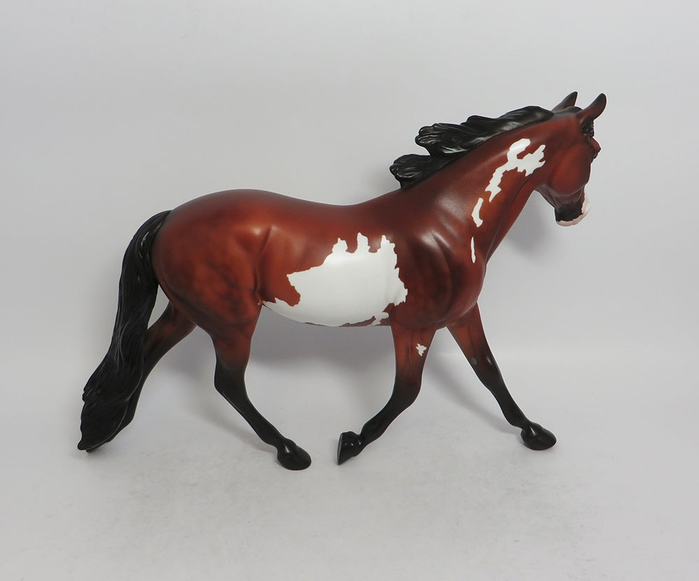 PENNYWISE - LE5 DAPPLE BAY PINTO PALOUSE MODEL HORSE SHCF2018