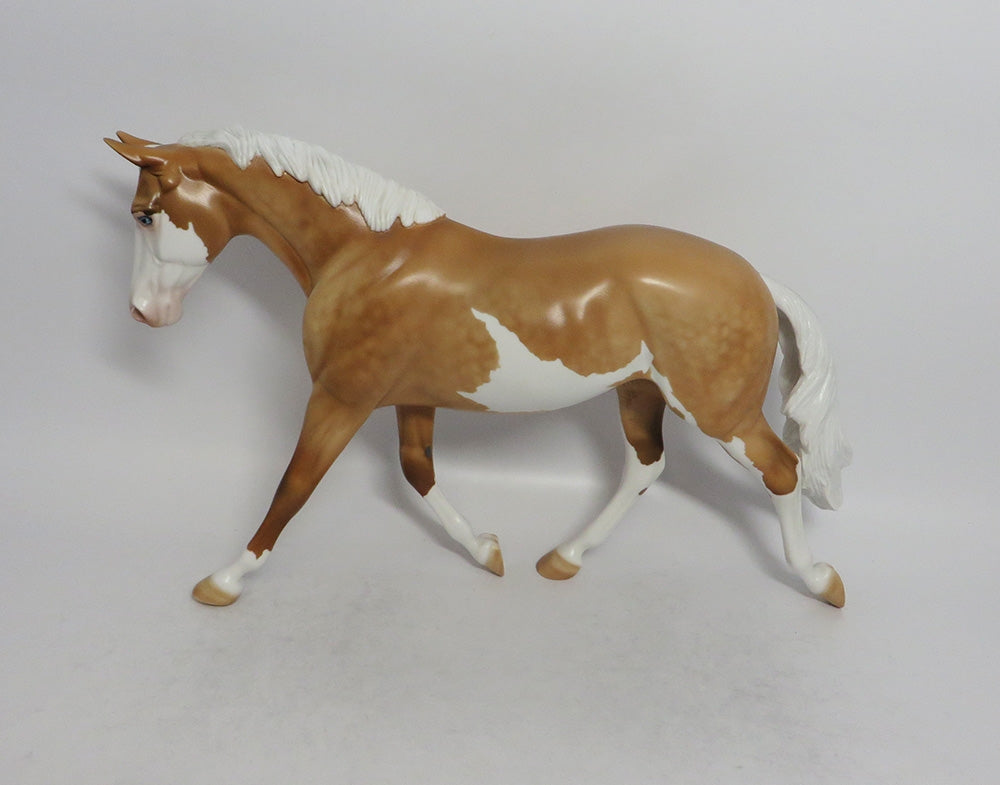 SUNSATION - LE3 DAPPLE PALOMINO PINTO PALOUSE MODEL HORSE SHCF2018