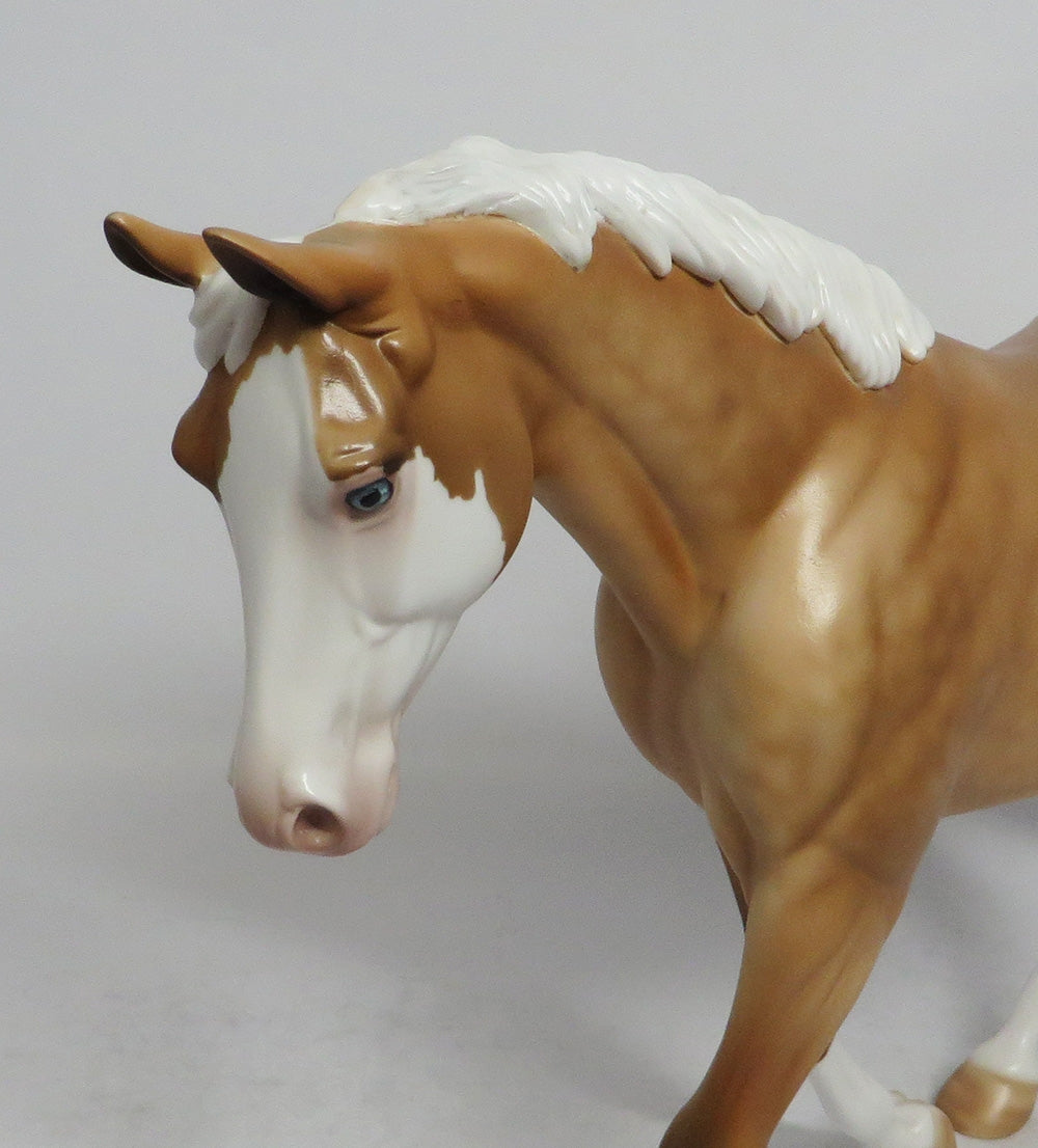 SUNSATION - LE3 DAPPLE PALOMINO PINTO PALOUSE MODEL HORSE SHCF2018