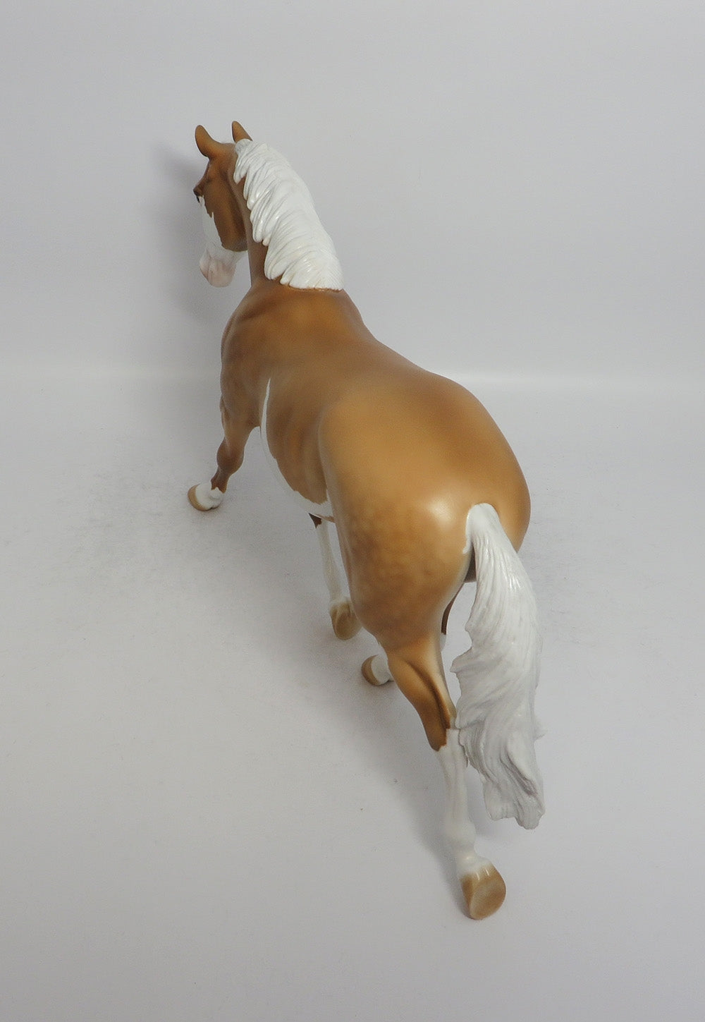 SUNSATION - LE3 DAPPLE PALOMINO PINTO PALOUSE MODEL HORSE SHCF2018