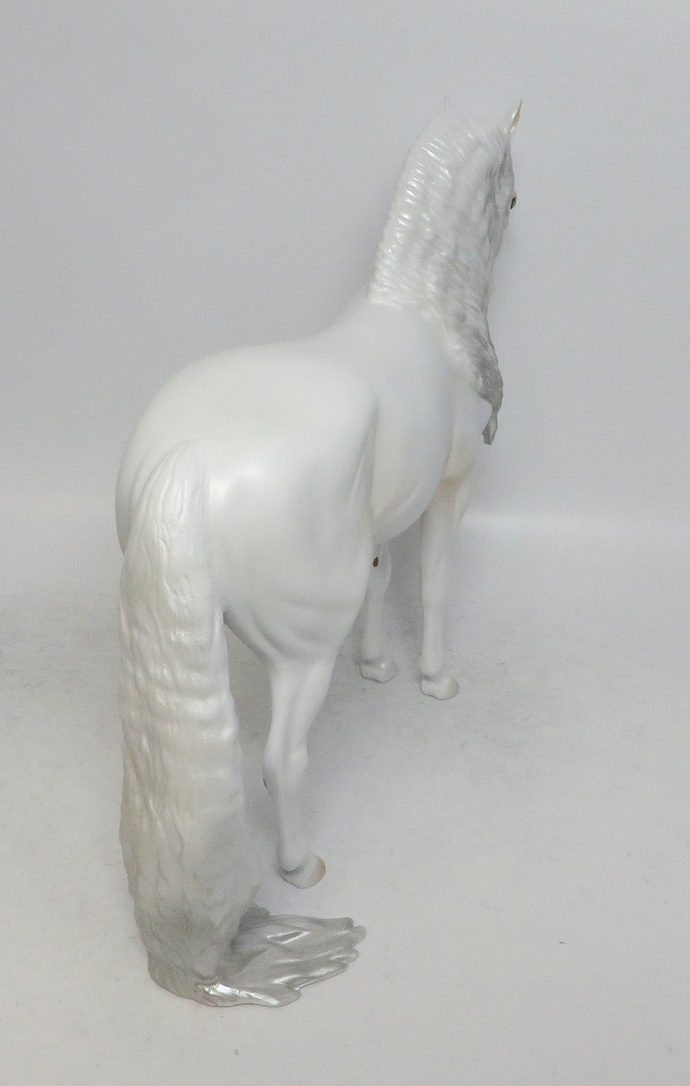 SNOW WHITE- LE 15 PEARLY WHITE CUSTOM MARE  ANSUALSIAN BY AMANDA WHS 2018