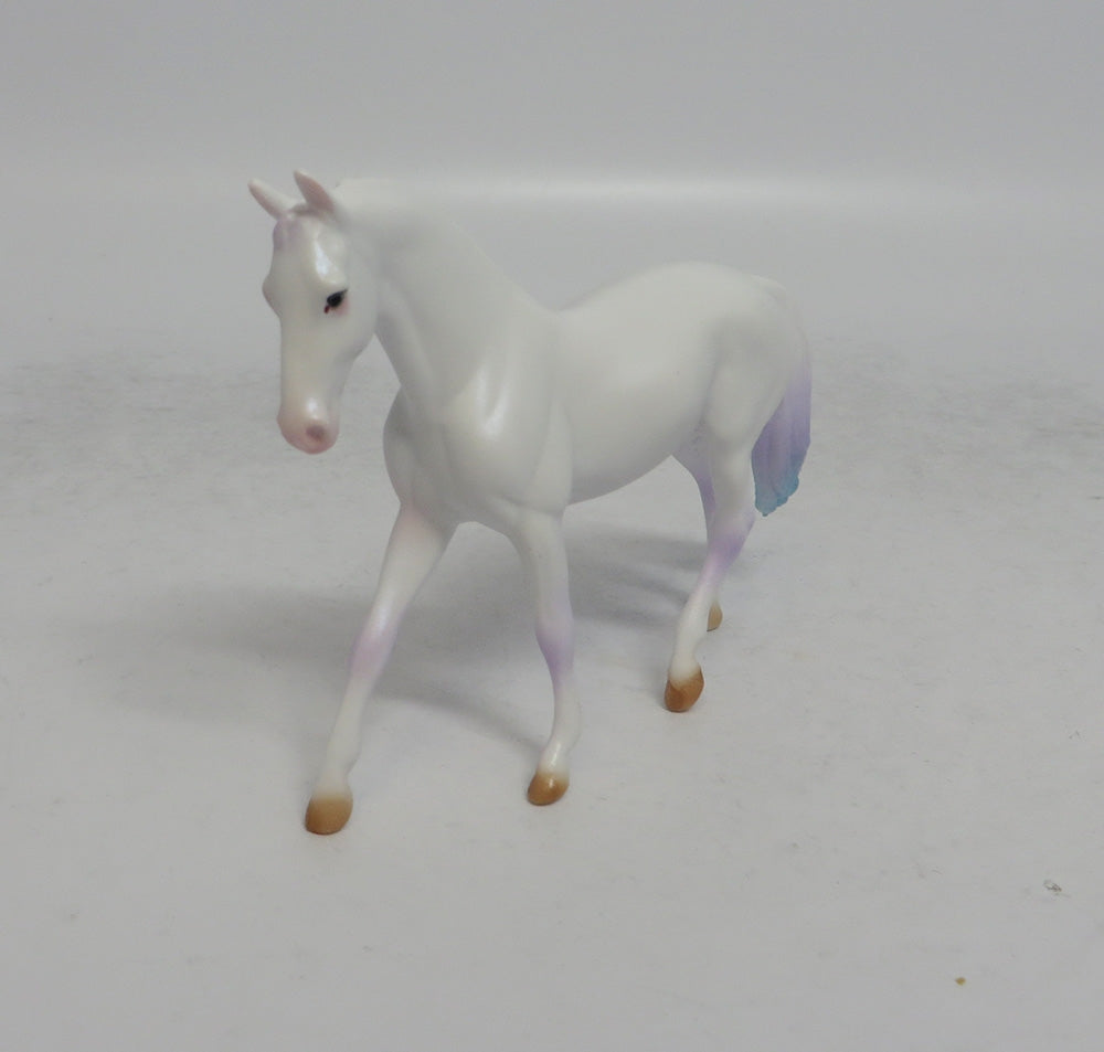 PASTEL - OOAK WHITE DECORATOR WARMBLOOD CHIP MW2018