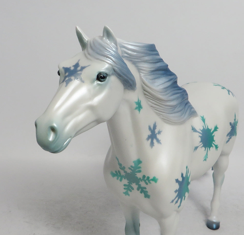 FRESH SNOW-OOAK HOLIDAY MUSTANG DECORATOR 12/7/18