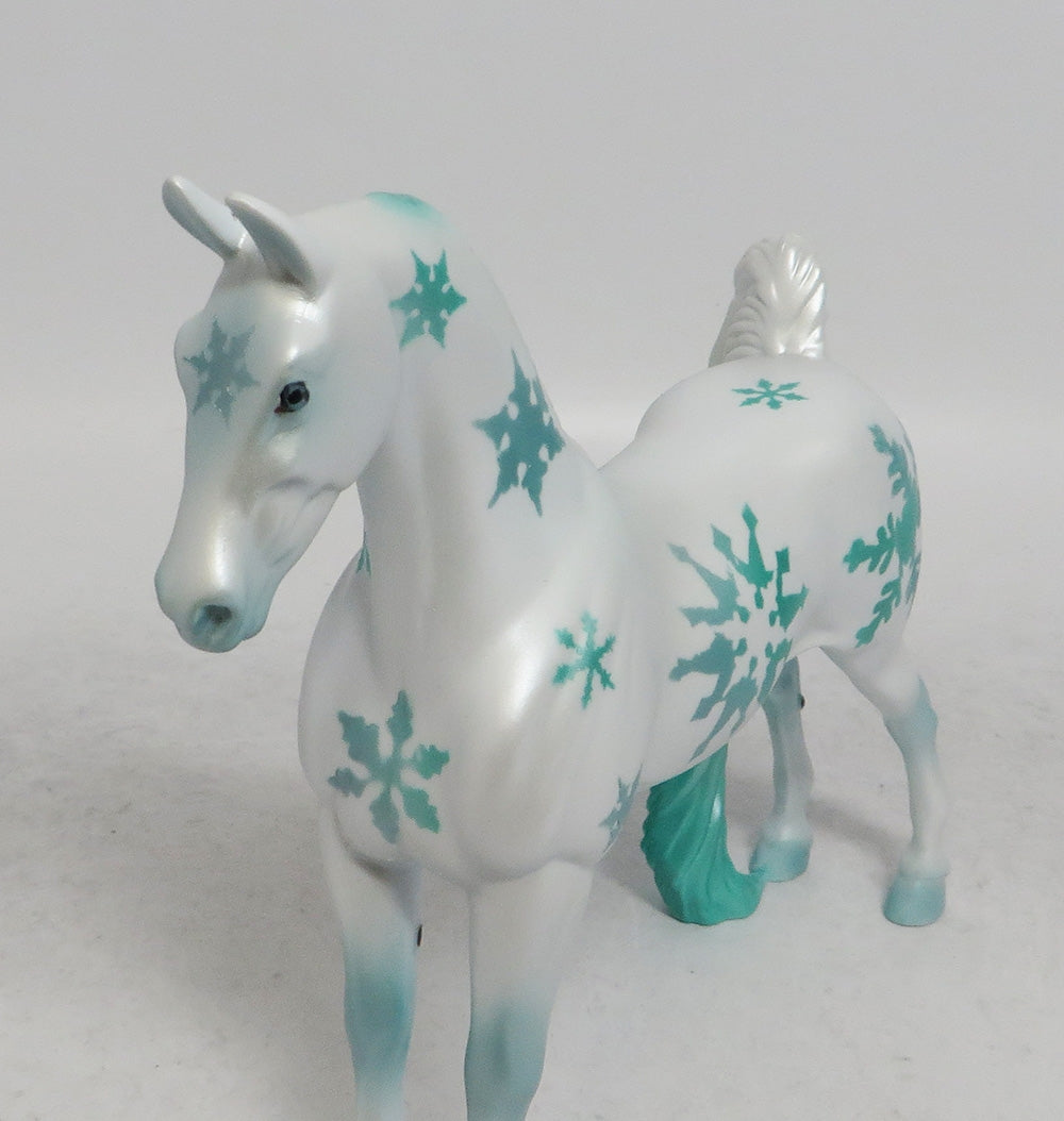 SNOW MINT-OOAK HOLIDAY DECORATOR ASB PEBBLES 12/7/18