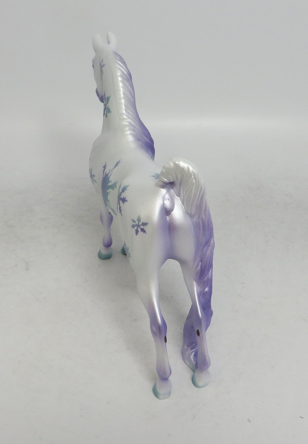 VIOLET SNOW-OOAK HOLIDAY DECORATOR ASB PEBBLES 12/7/18