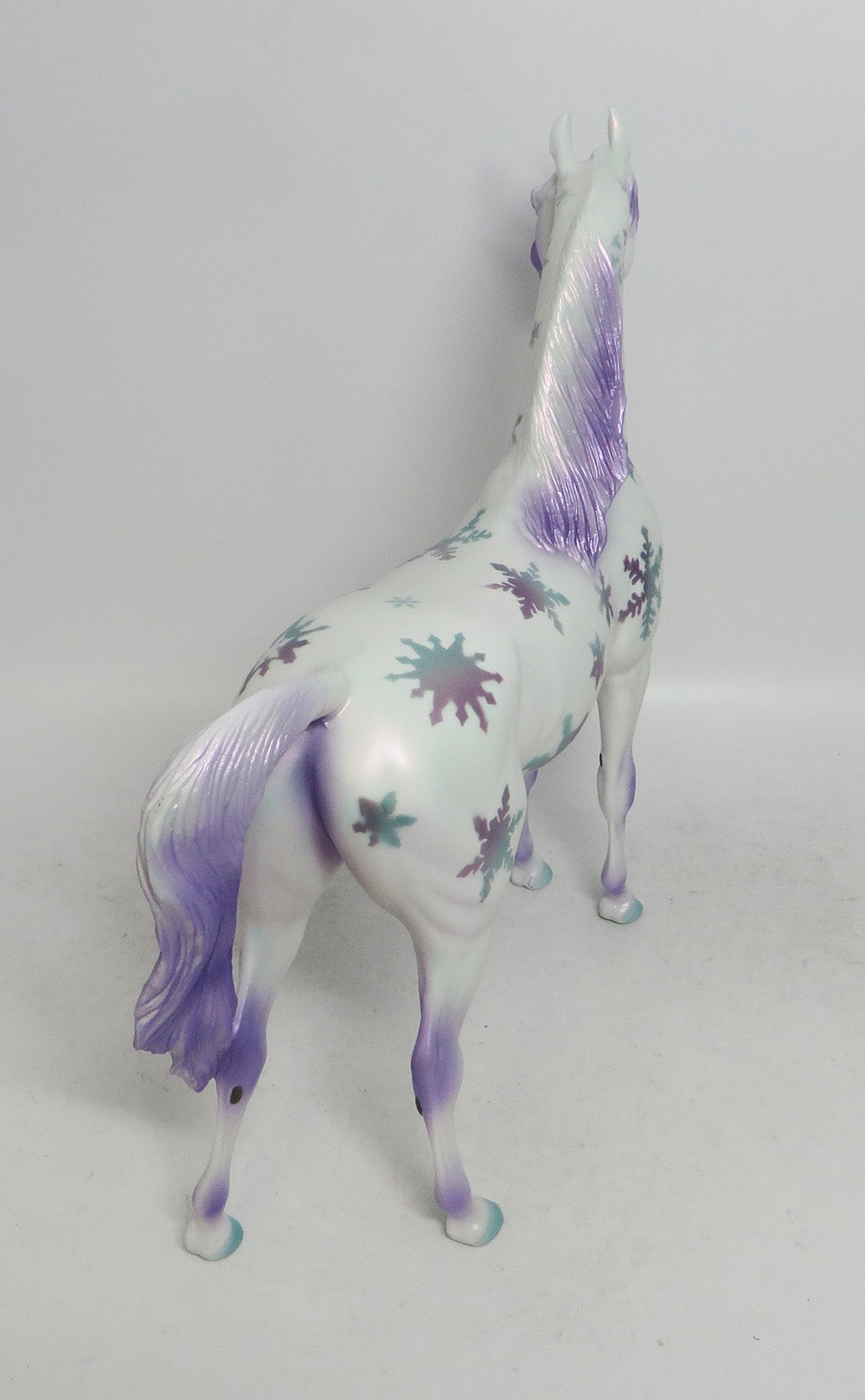 WINTERFELL-OOAK ARABIAN HOLIDAY DECORATOR 12/7/18