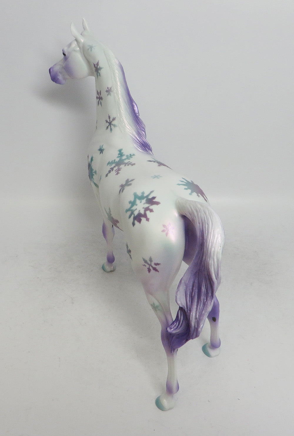 WINTERFELL-OOAK ARABIAN HOLIDAY DECORATOR 12/7/18