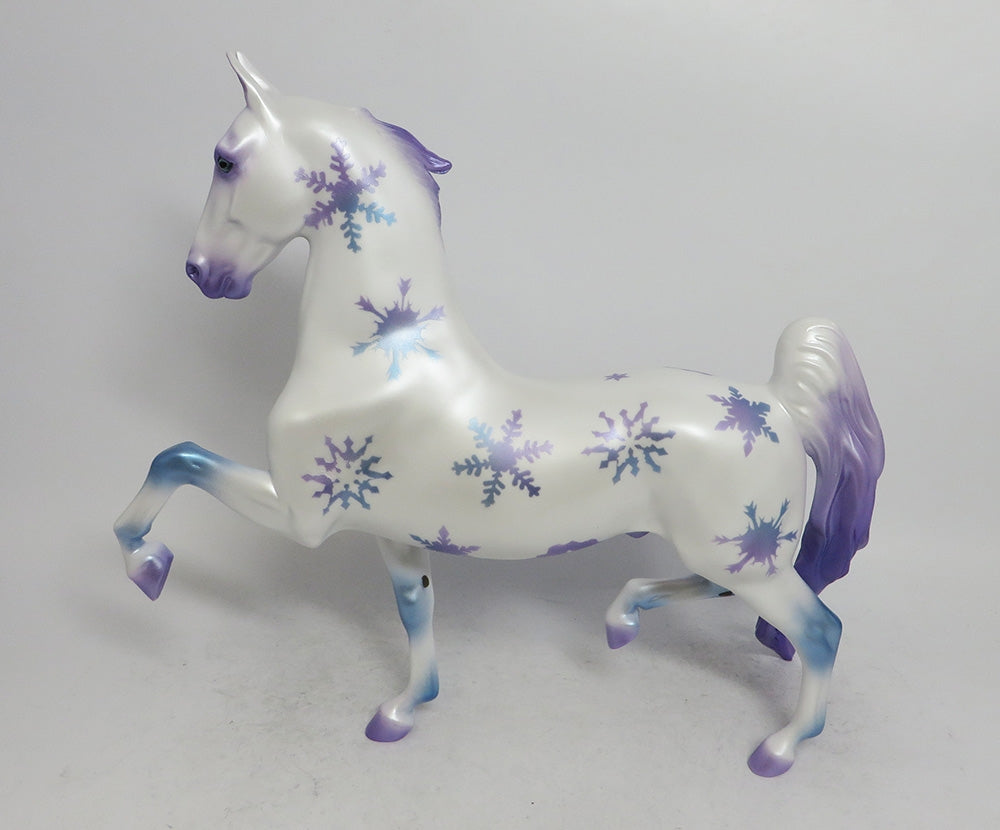 AMETHYST ICE-OOAK HOLIDAY DECORATOR MODEL HORSE 12/7/18