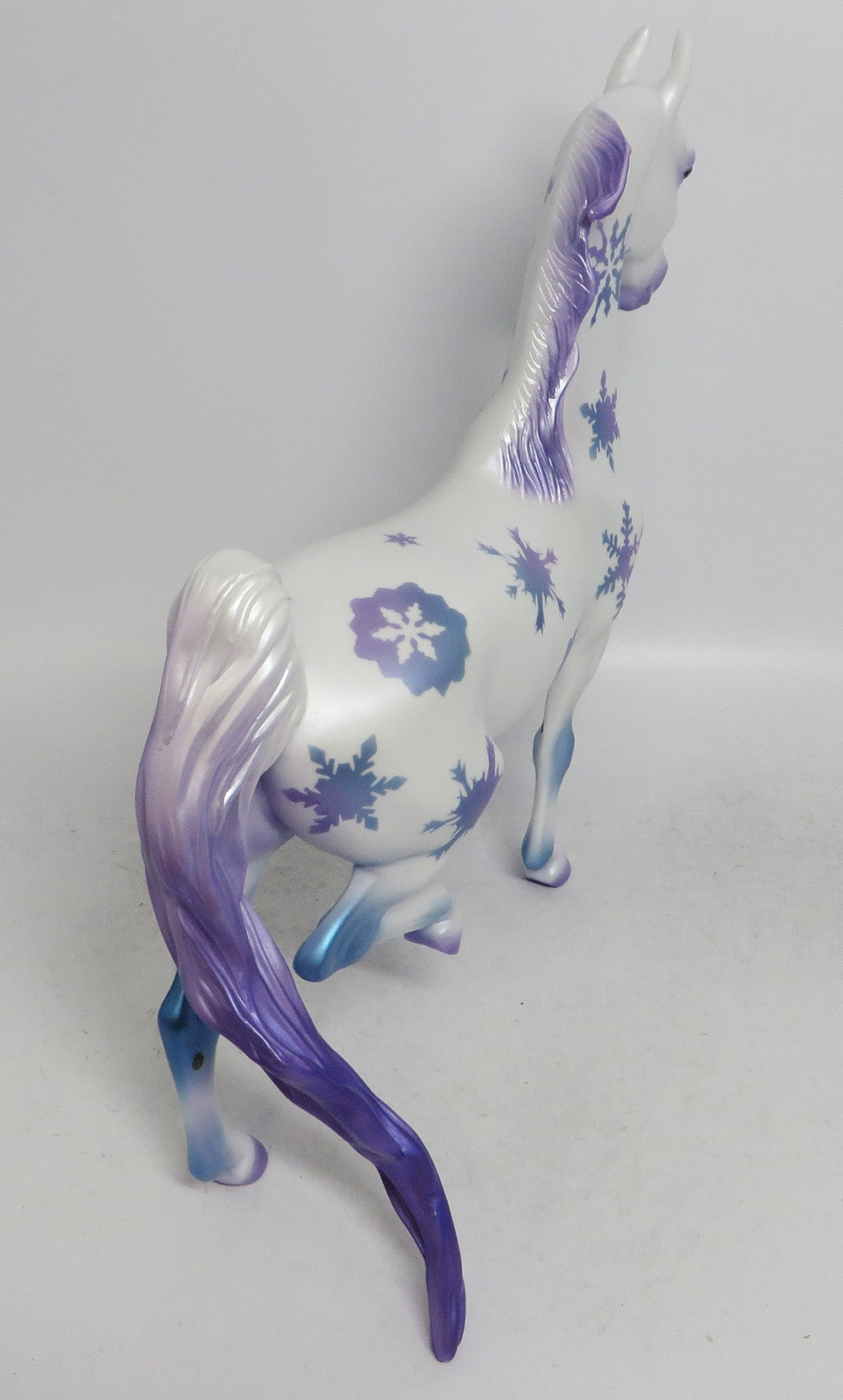 AMETHYST ICE-OOAK HOLIDAY DECORATOR MODEL HORSE 12/7/18