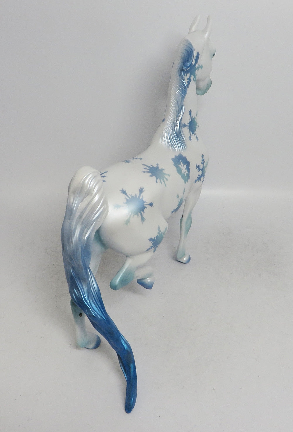 ICE ICE BABY-OOAK SADDLEBRED HOLIDAY DECO MODEL HORSE 12/7/18