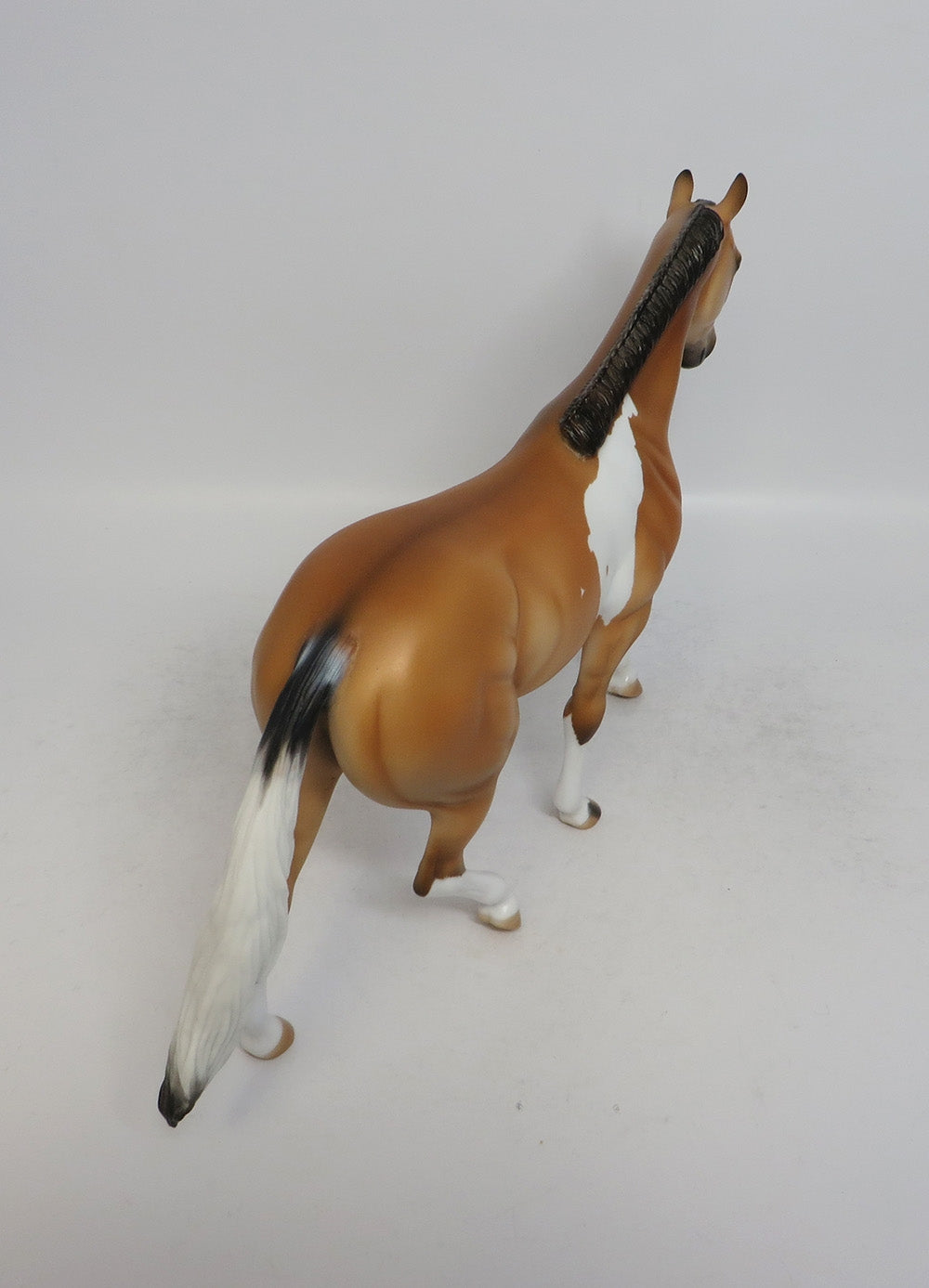 SPINNER - LE15 BUCKSKIN PINTO PONY MODEL HORSE SHCF2018