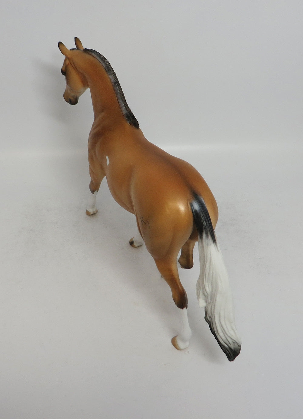SPINNER - LE15 BUCKSKIN PINTO PONY MODEL HORSE SHCF2018