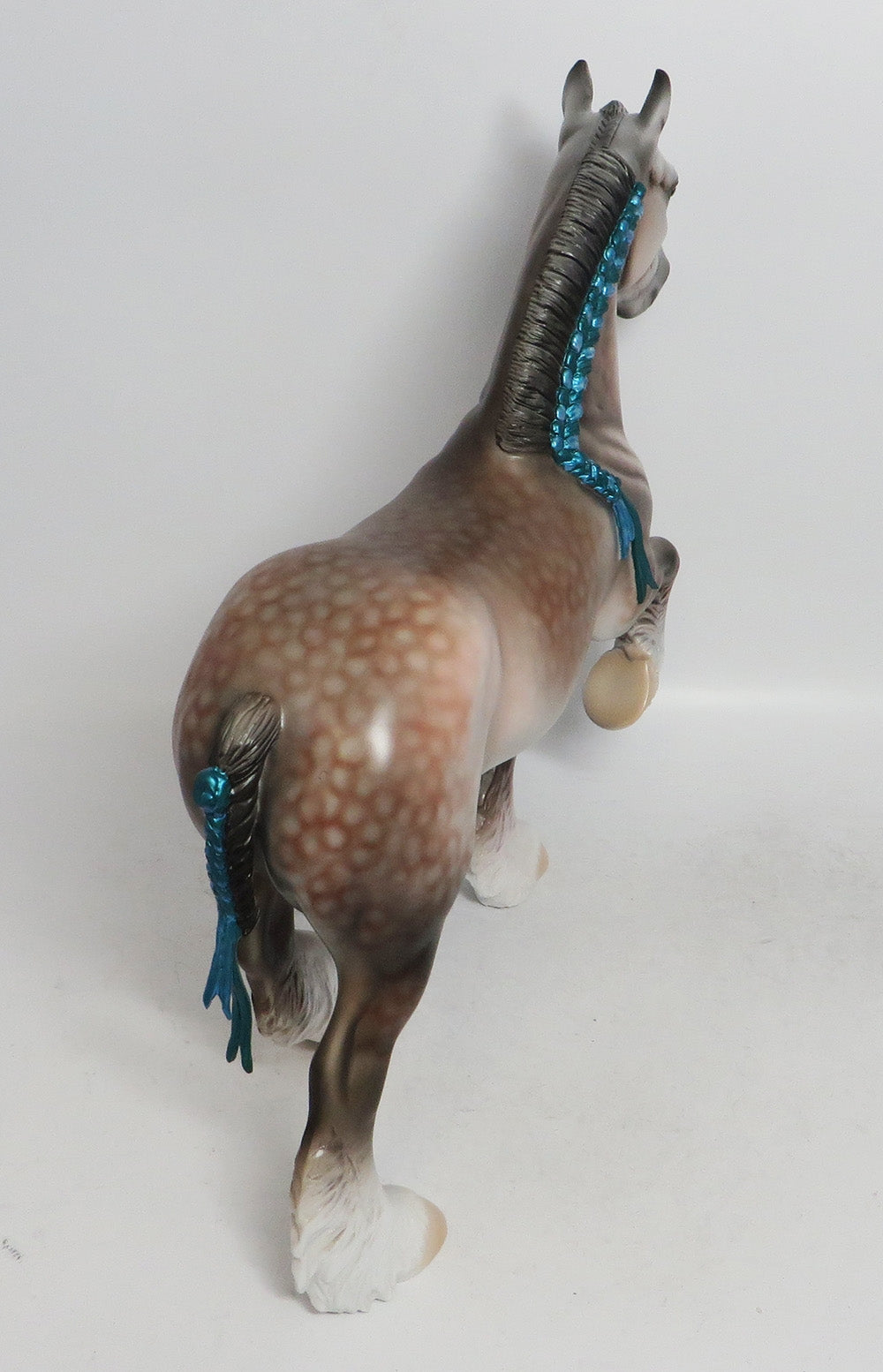 CLAUS II -LE-5 DAPPLE ROSE GREY TROTTING DRAFTER MODEL HORSE 12/21/18