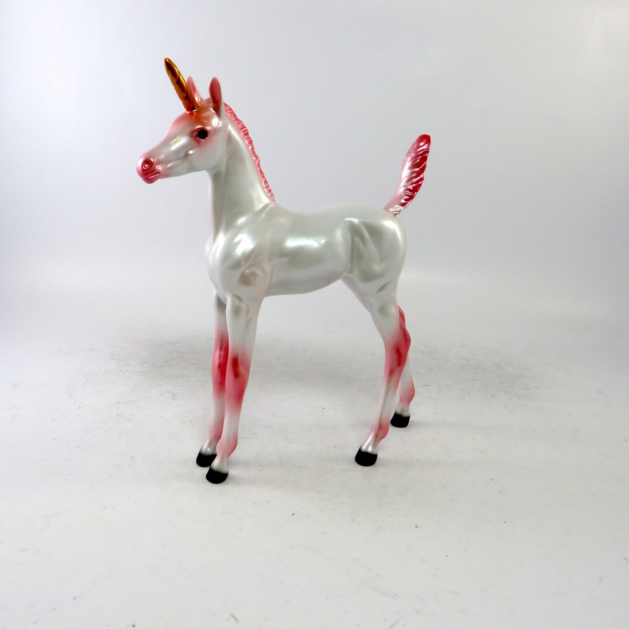 PINK KISSES-LE-3 PEARL AND PINK UNICORN FOAL MODEL HORSE 12/21/18