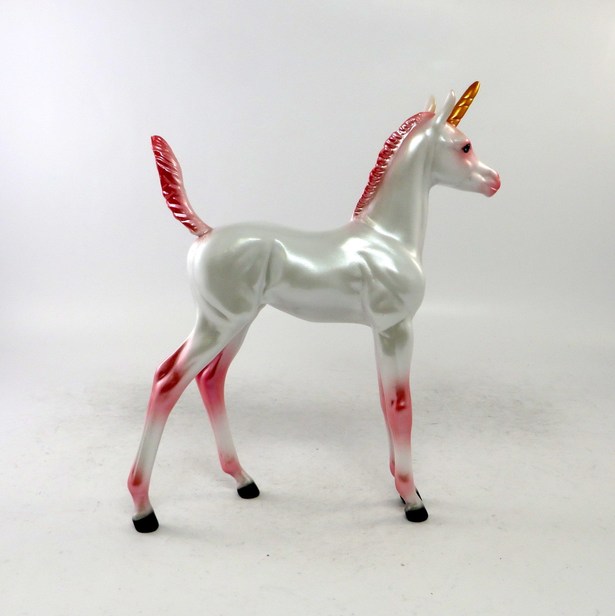 PINK KISSES-LE-3 PEARL AND PINK UNICORN FOAL MODEL HORSE 12/21/18