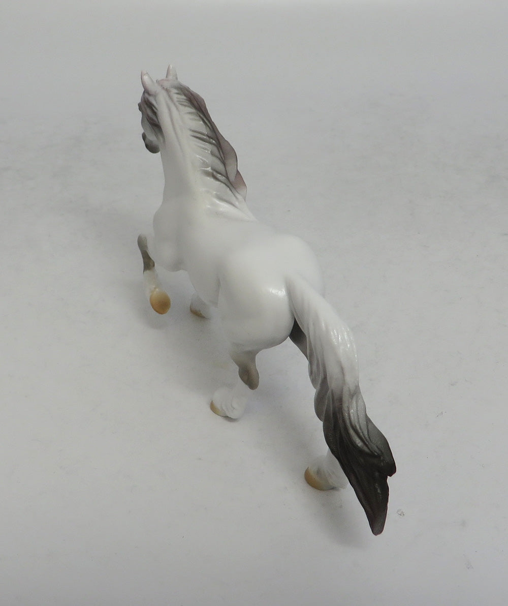 TONTO - OOAK GREY FRESIAN CHIP SHCF2018