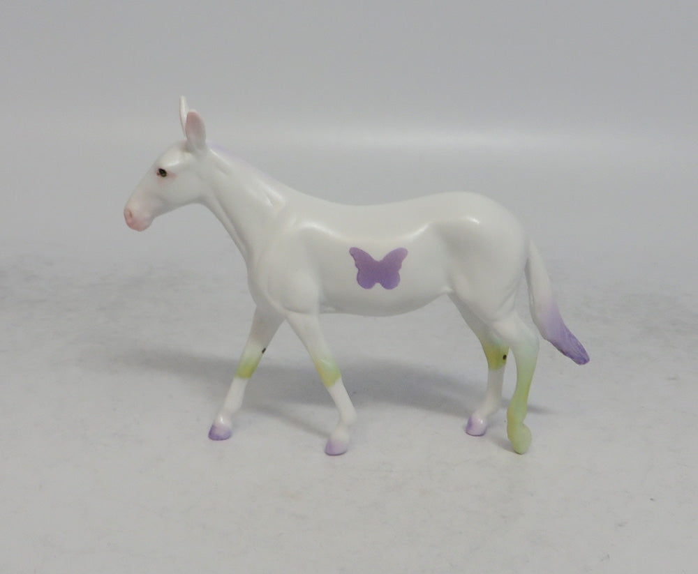 FLUTTERBY - OOAK PURPLE BUTTERFLY DECORATOR MULE CHIP SHCF2018