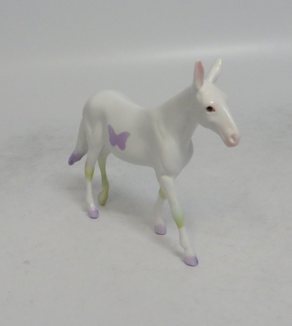 FLUTTERBY - OOAK PURPLE BUTTERFLY DECORATOR MULE CHIP SHCF2018