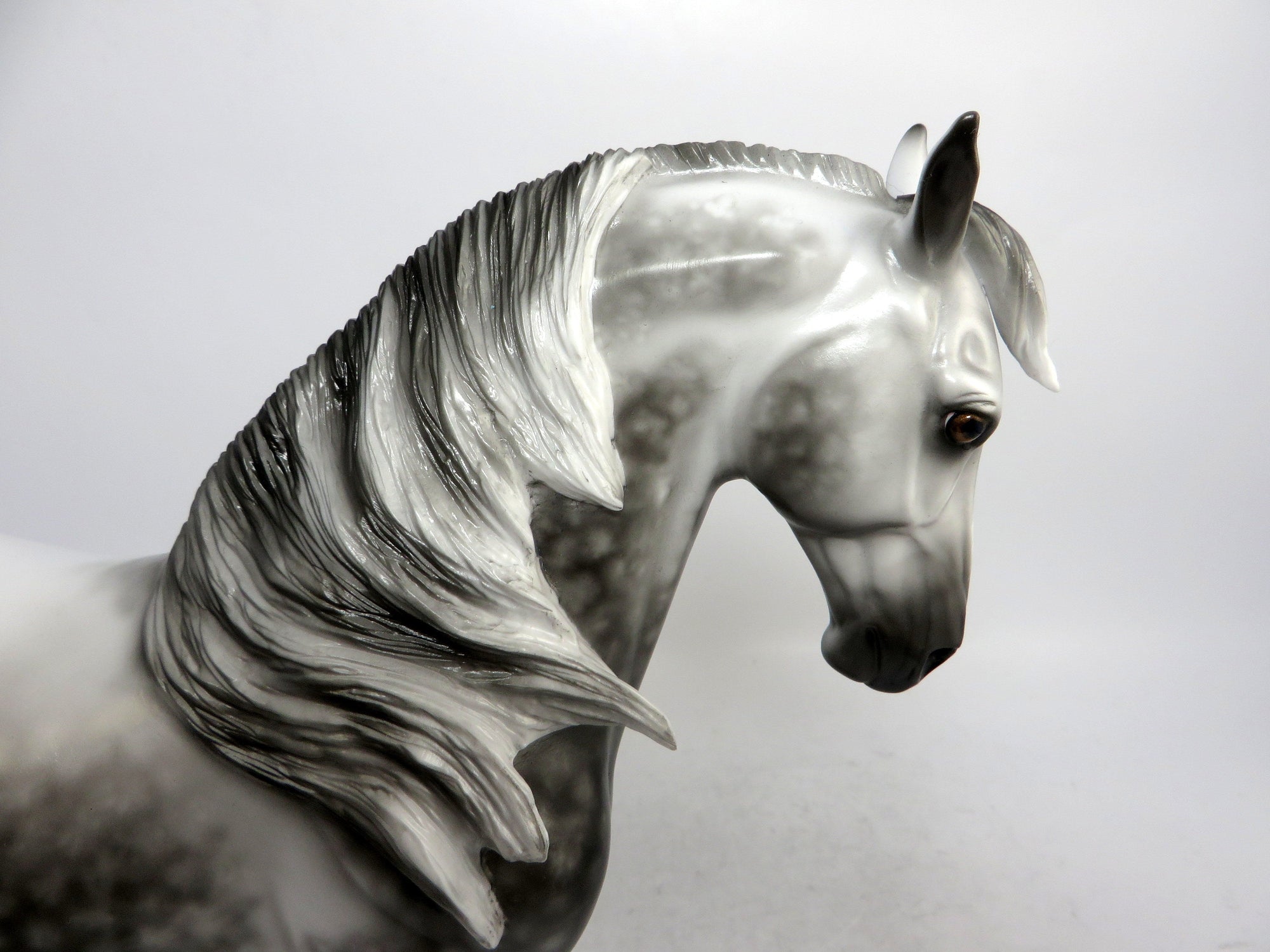 grey model horse