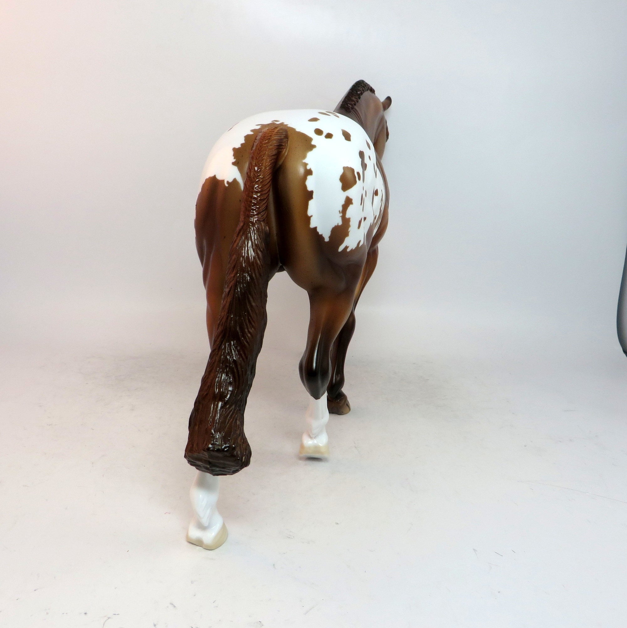 LONGEST YARD-LE-7 CHESTNUT APPALOOSA IRISH DRAFT MODEL HORSE SB 2019
