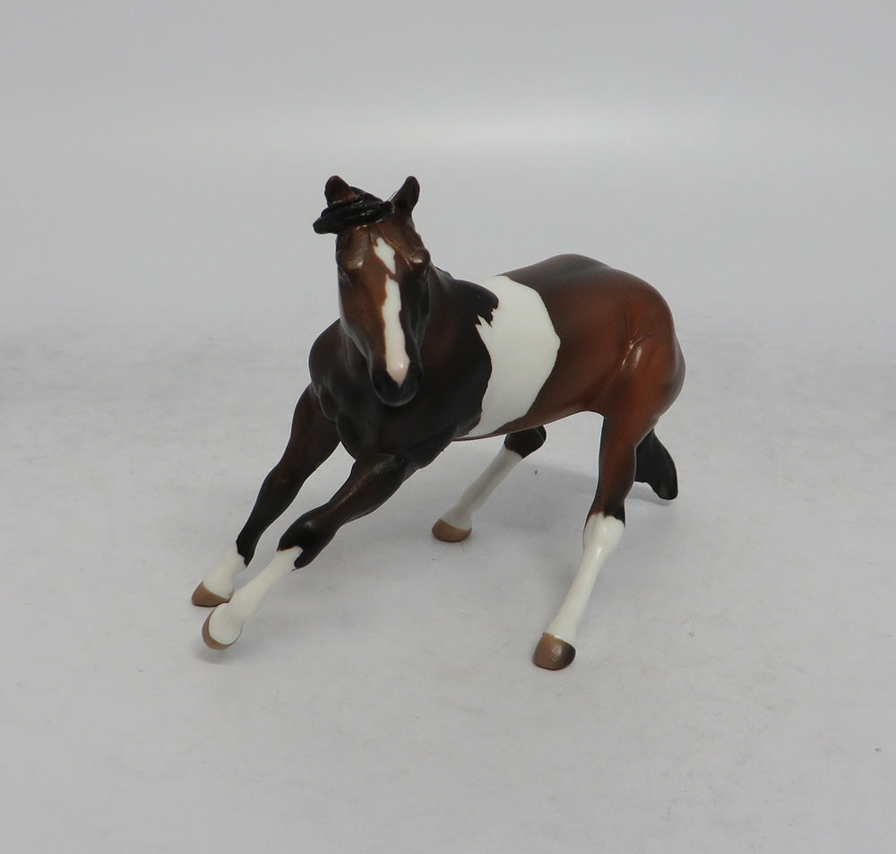 DIANA &amp; TREVOR - OOAK BAY PINTO CUTTER AND BROWN CALF CHIP MODEL HORSE 5/18/18