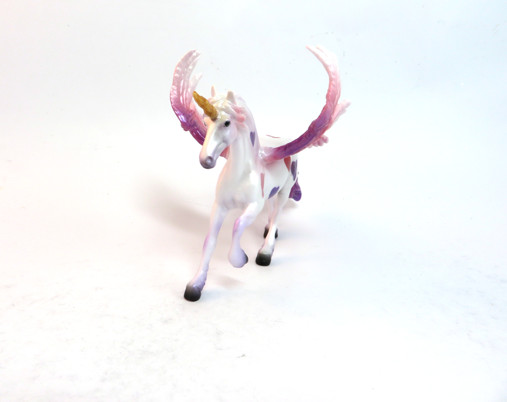 MYSTIC LOVE-OOAK-PEGACHIP VALENTINE DECORATOR PEARL WITH PINK AND PURPLE HEARTS - SB19