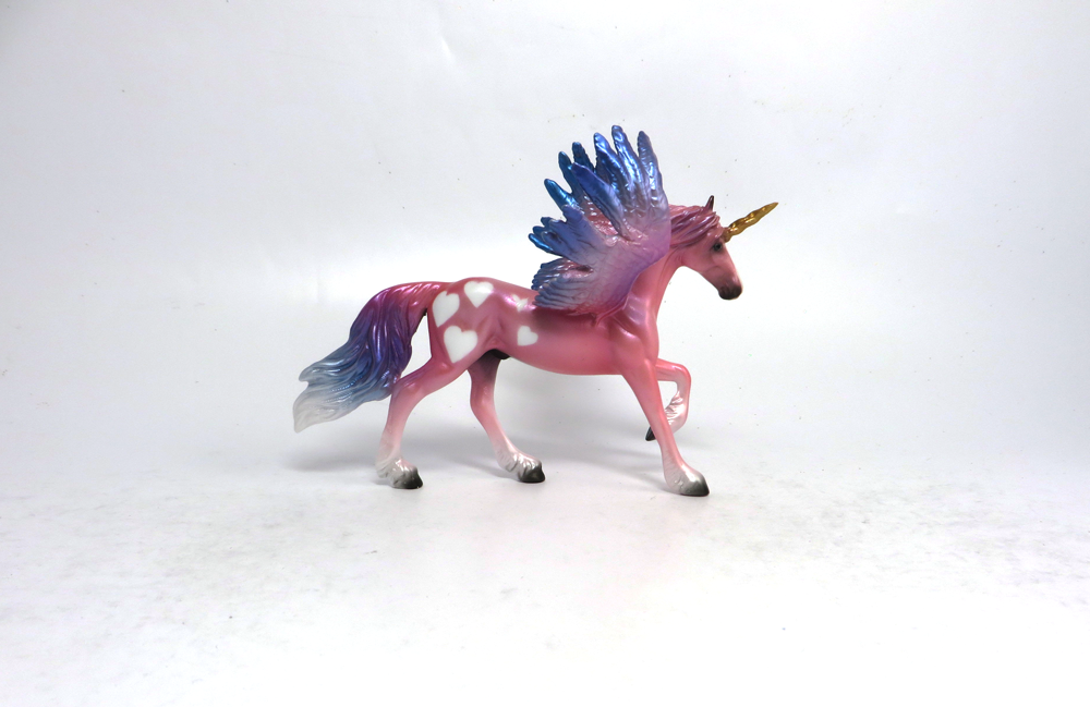 LOVE BUG-OOAK VALENTINE PEGA CHIP MODEL HORSE 1/18/19
